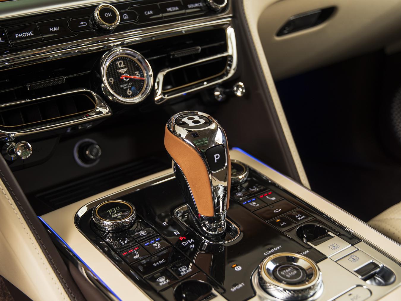 Bentley Flying Spur Hybrid