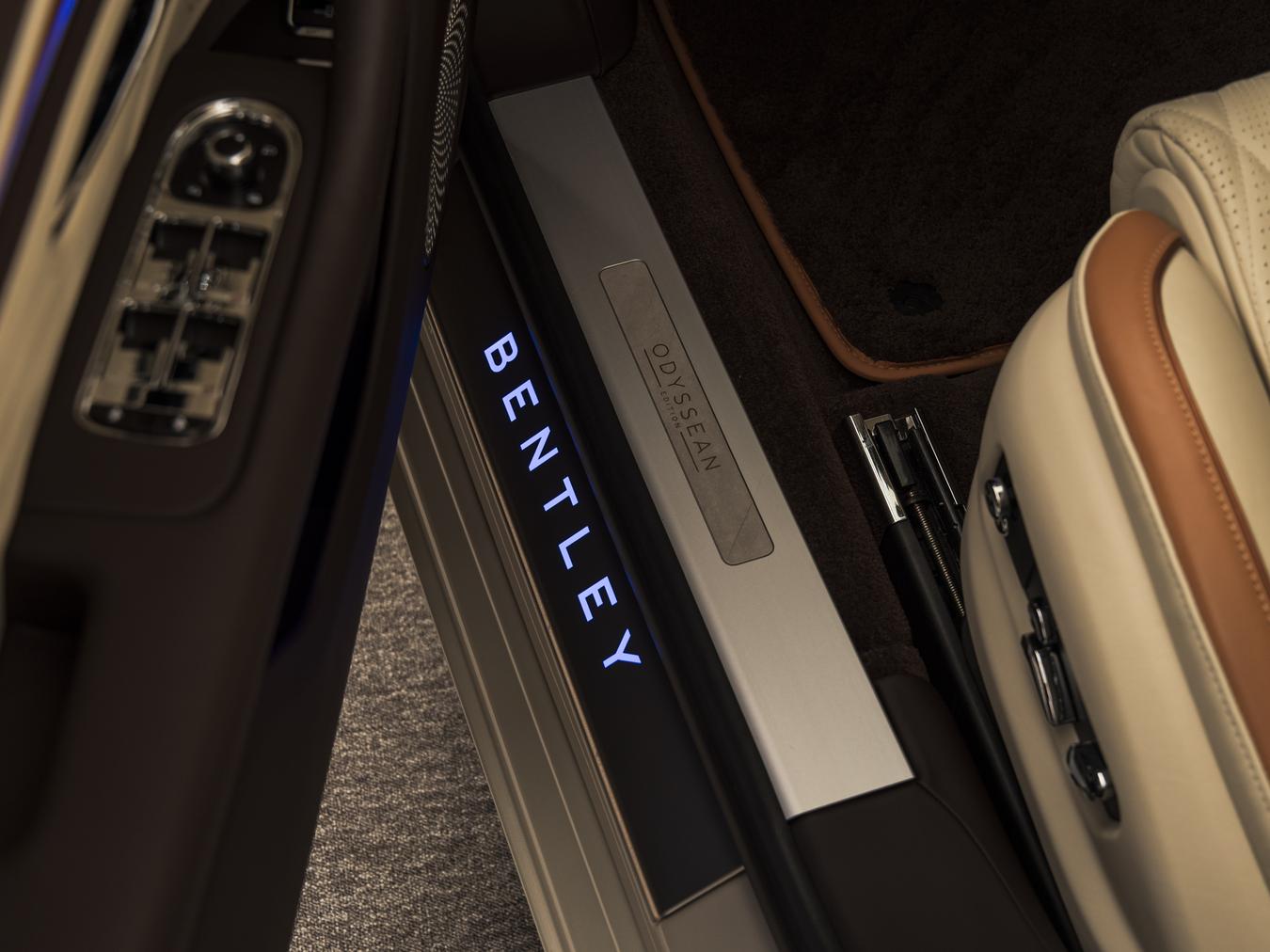 Bentley Flying Spur Hybrid