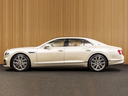 Bentley Flying Spur Hybrid