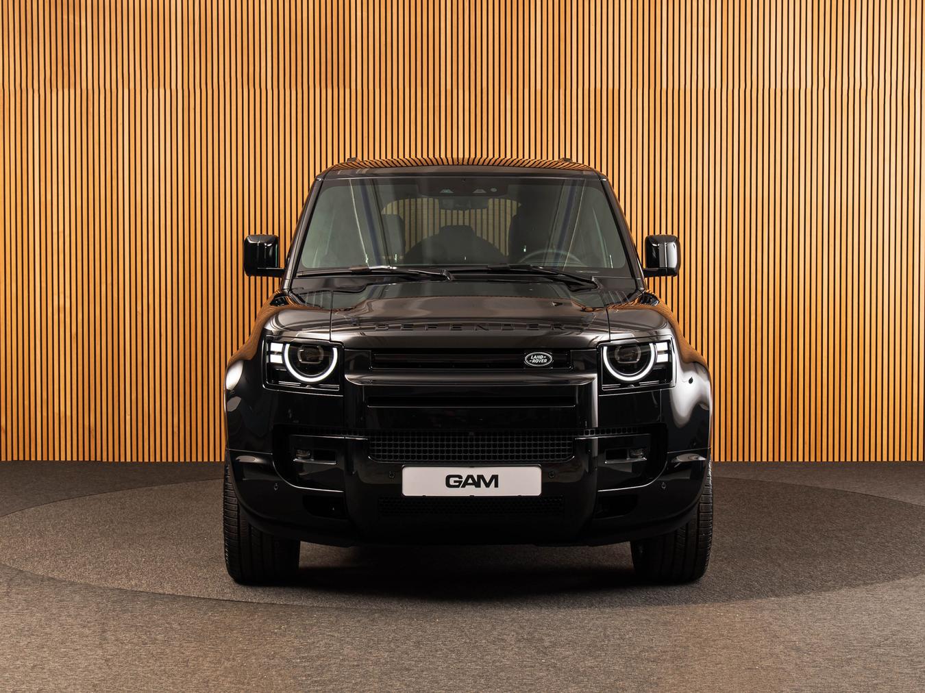 Land Rover Defender 110 P425 V8 X-Dynamic HSE