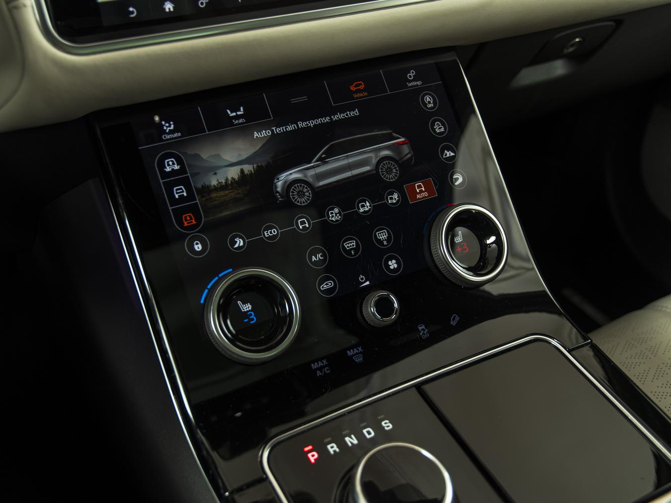 Land Rover Range Rover Velar 3.0 V6 SC AWD R-dynam