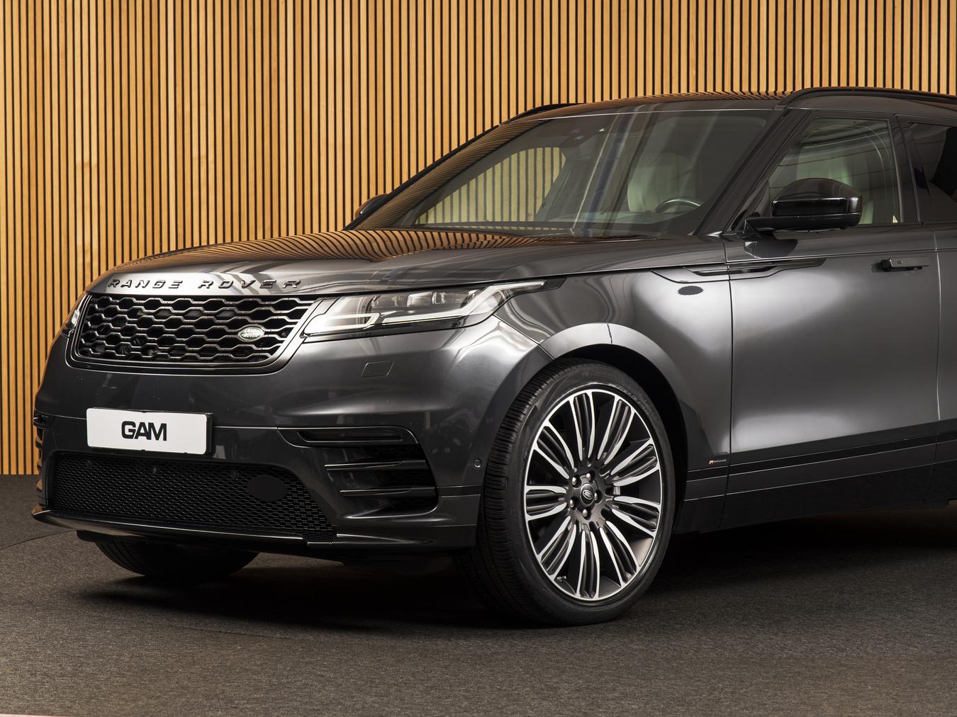Land Rover Range Rover Velar 3.0 V6 SC AWD R-dynam
