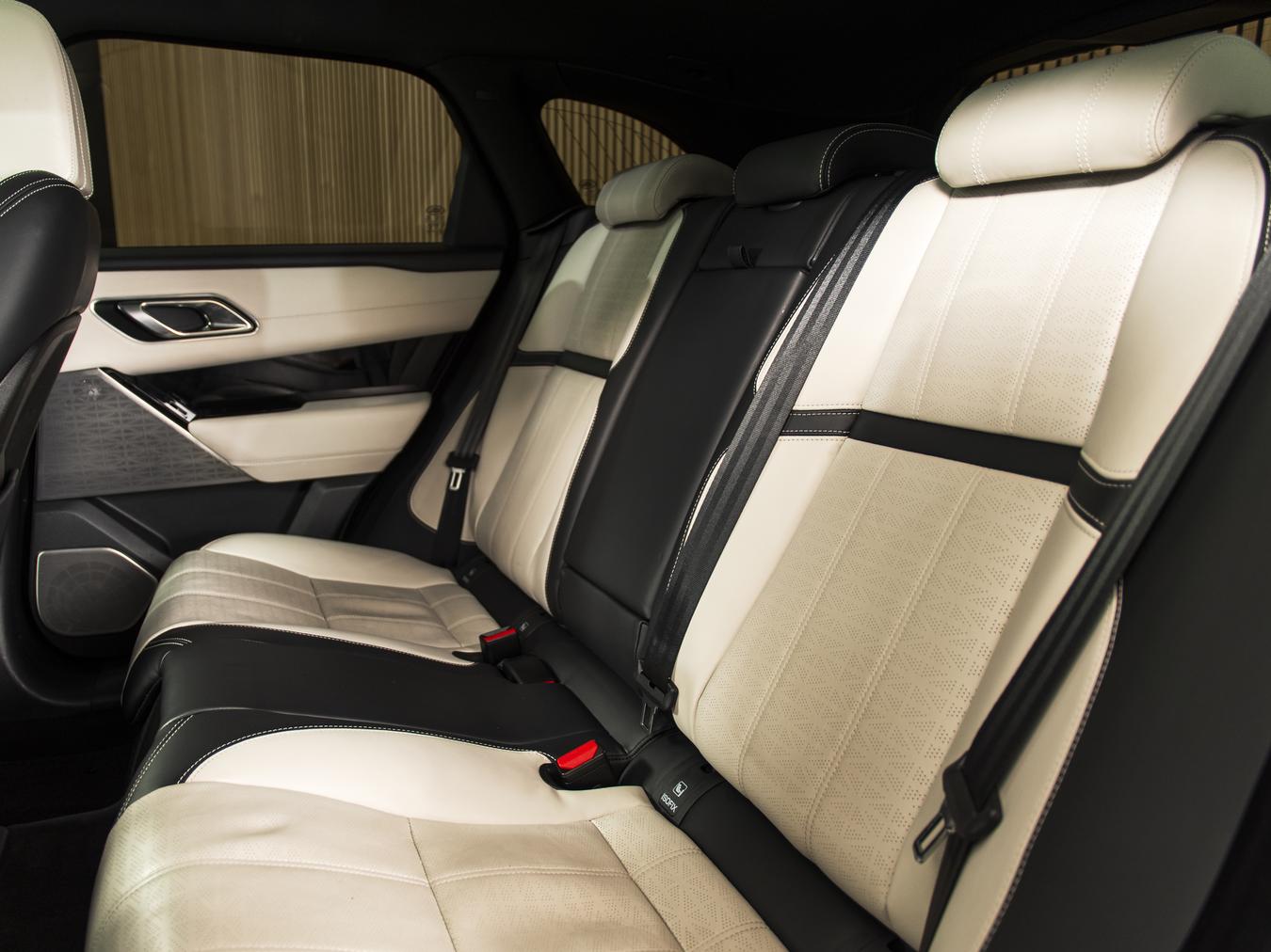 Land Rover Range Rover Velar 3.0 V6 SC AWD R-dynam