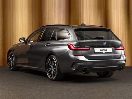 BMW 330e Touring
