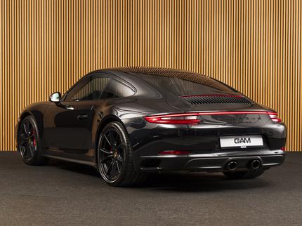 Porsche 911 Carrera 4