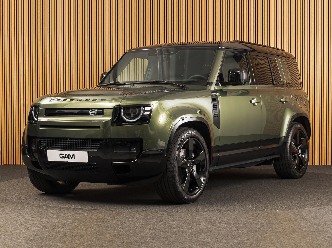 Land Rover Defender 110 X-Dynamic HSE P300e