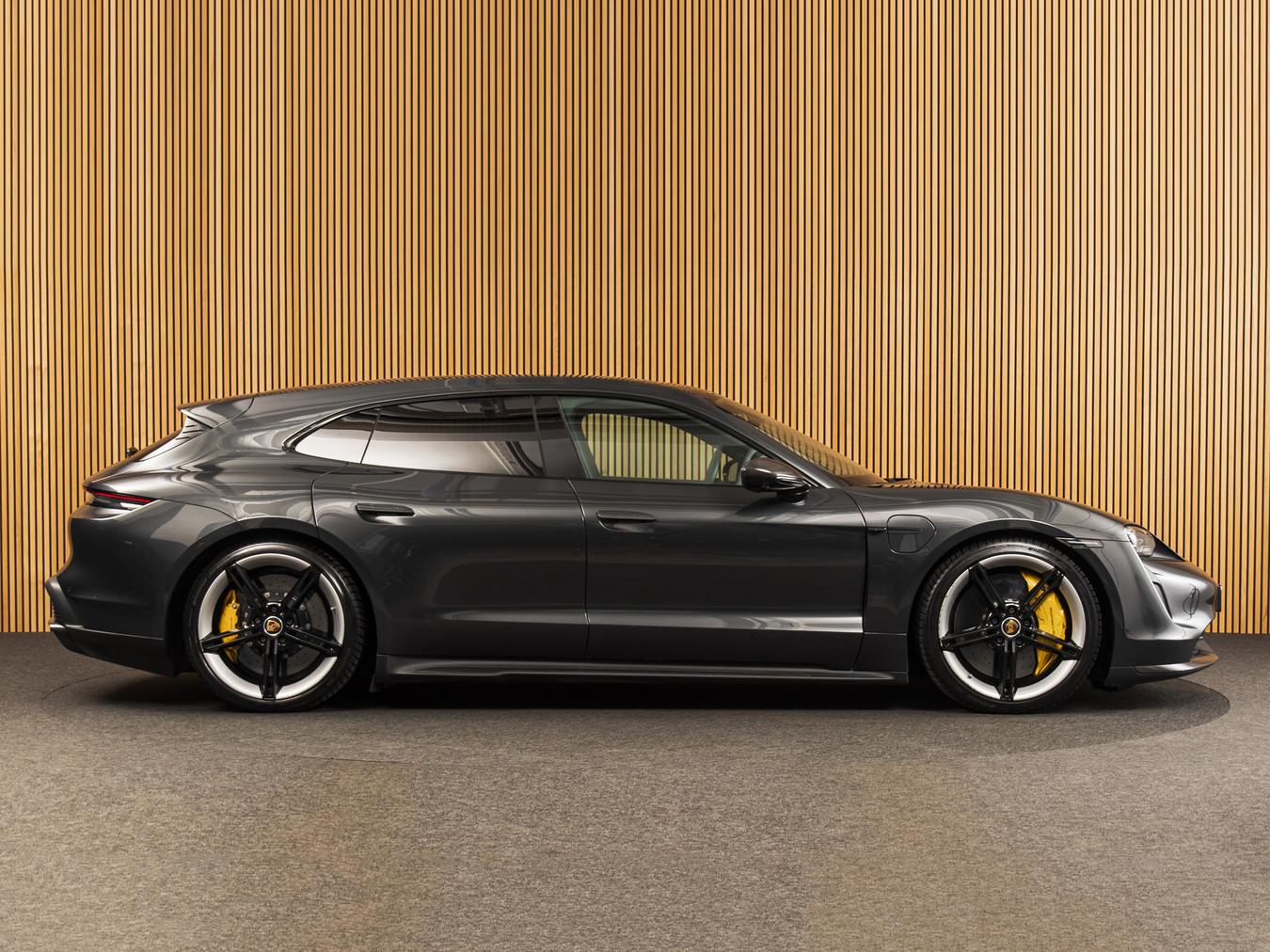 Porsche Taycan Sport Turismo Turbo S