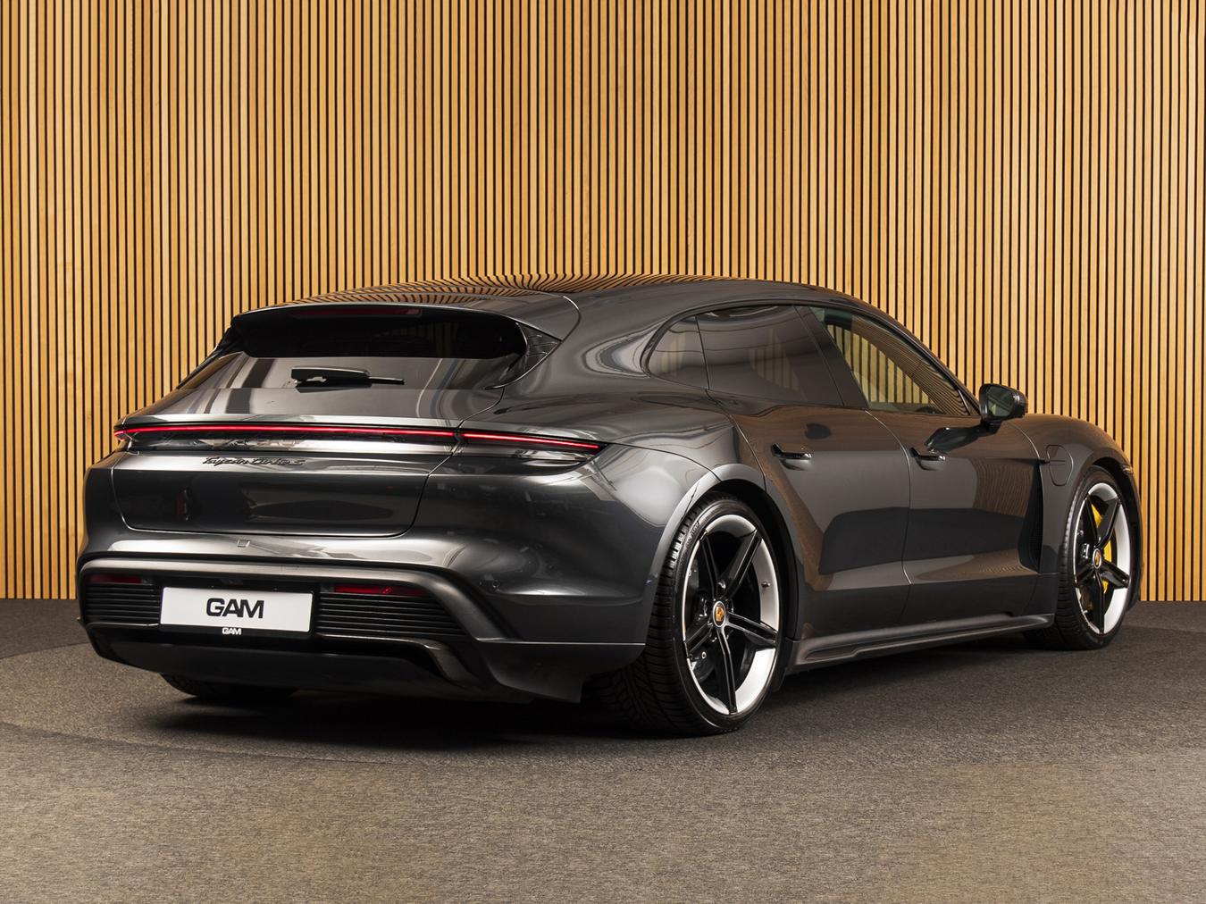 Porsche Taycan Sport Turismo Turbo S