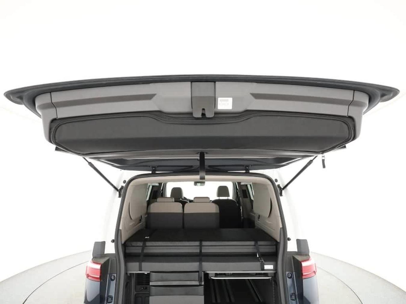 Volkswagen T7 California eHybrid 4M Beach