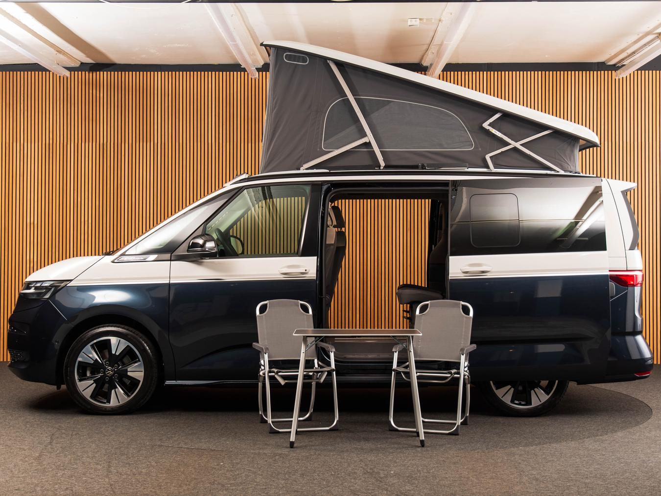 Volkswagen T7 California eHybrid 4M Beach