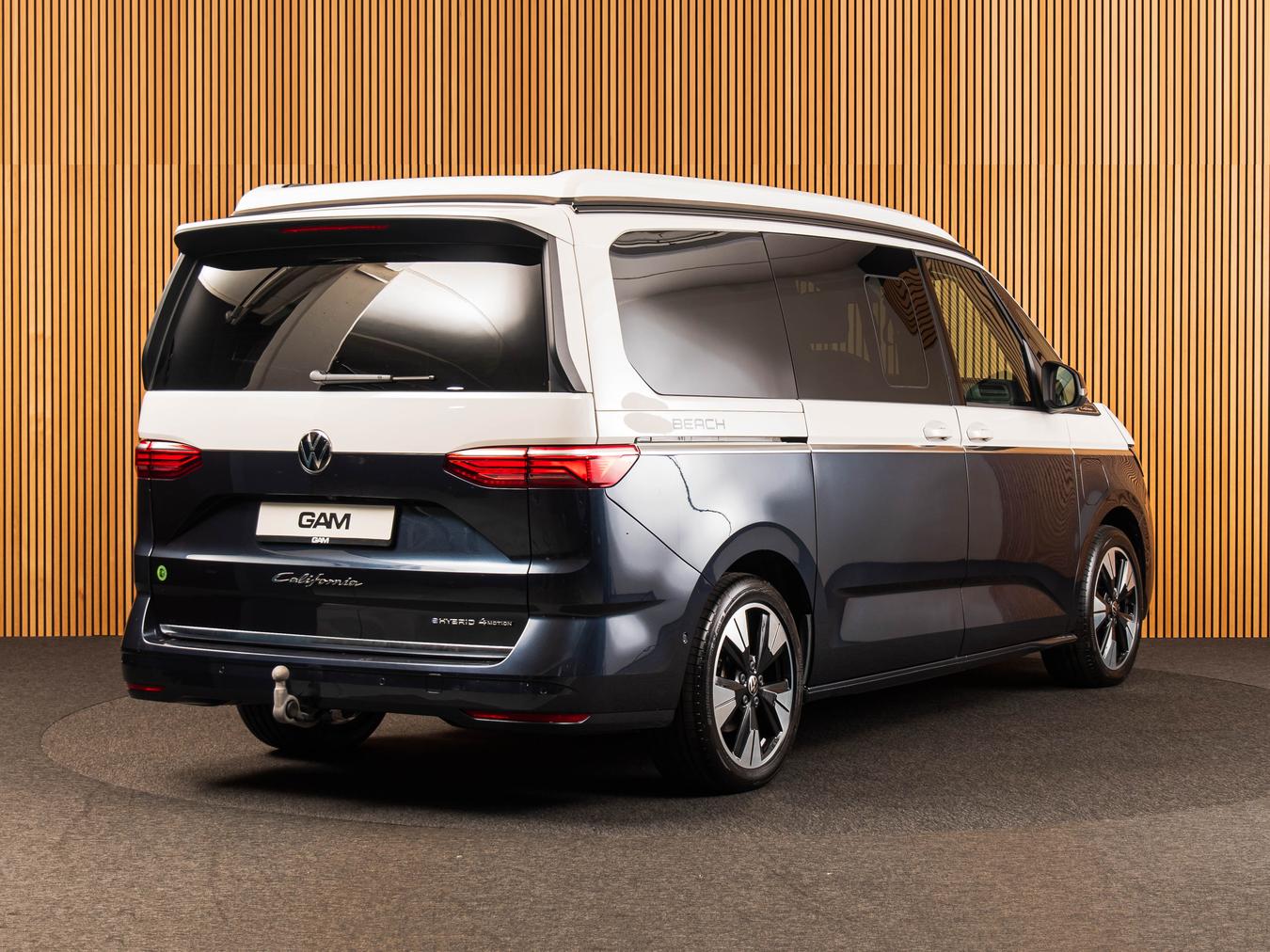 Volkswagen T7 California eHybrid 4M Beach