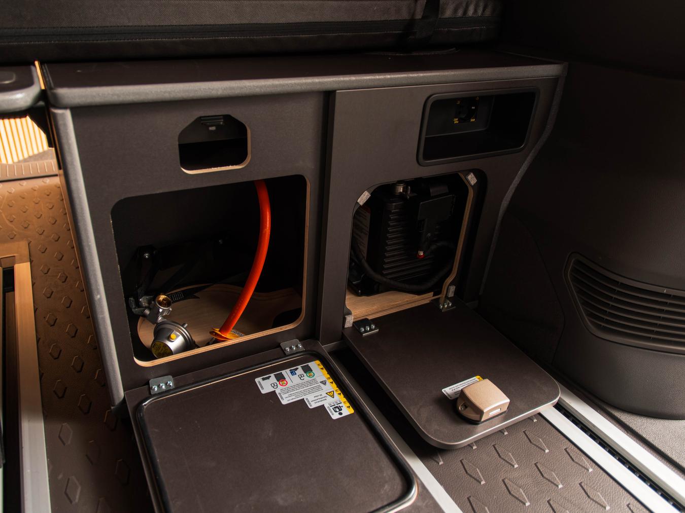 Volkswagen T7 California eHybrid 4M Beach
