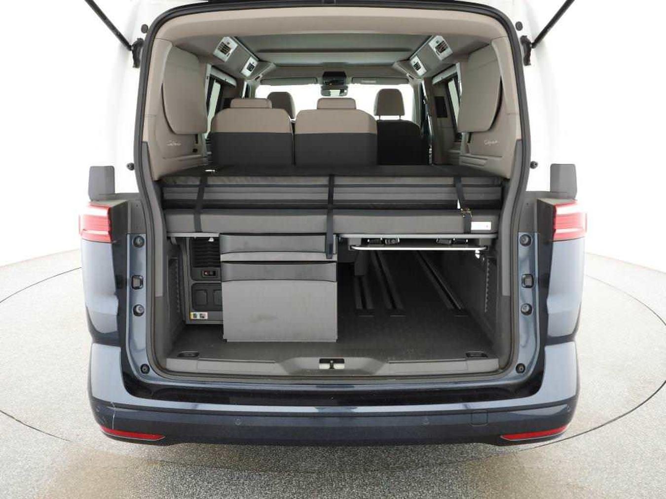 Volkswagen T7 California eHybrid 4M Beach