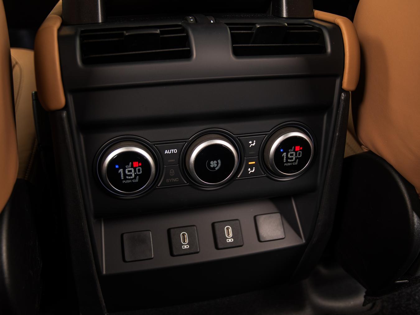 Land Rover Defender 110 X-Dynamic HSE P300e