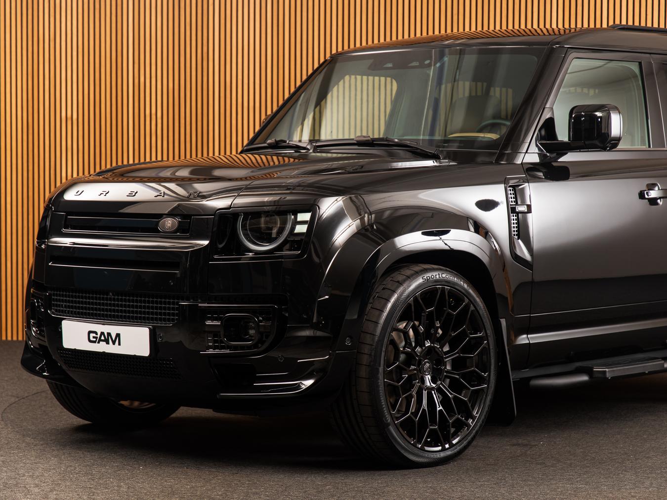 Land Rover Defender 110 X-Dynamic HSE P300e
