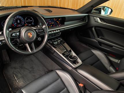 Porsche 911 Carrera