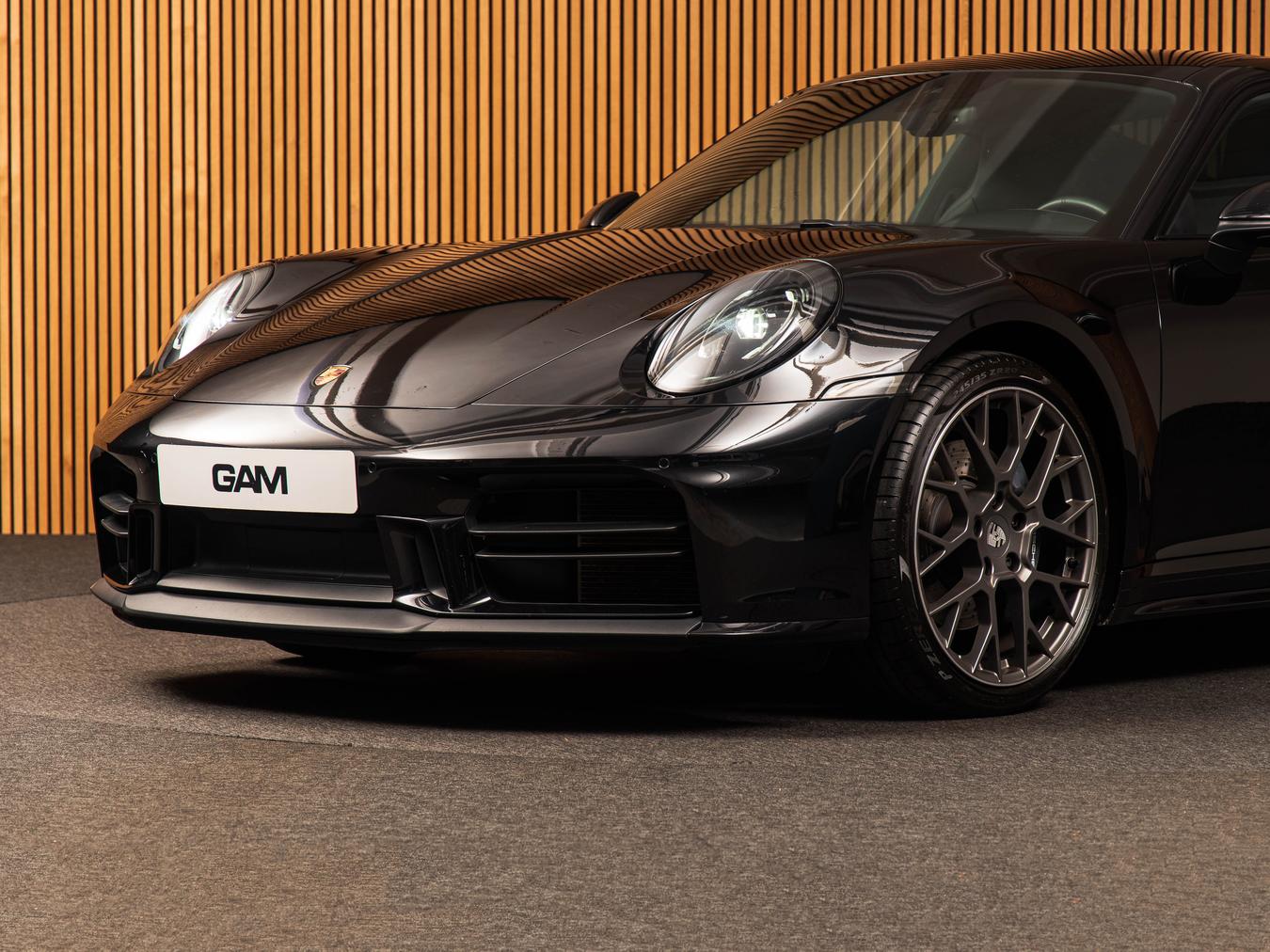 Porsche 911 Carrera