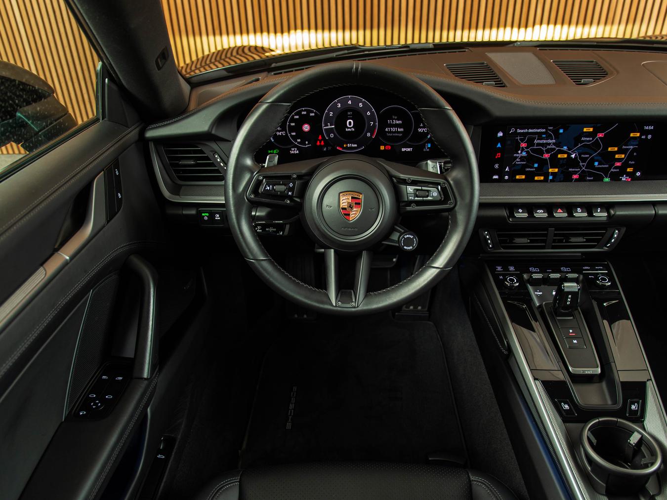 Porsche 911 Carrera