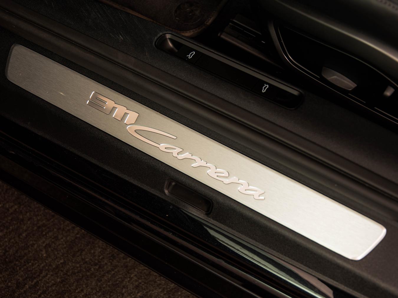 Porsche 911 Carrera