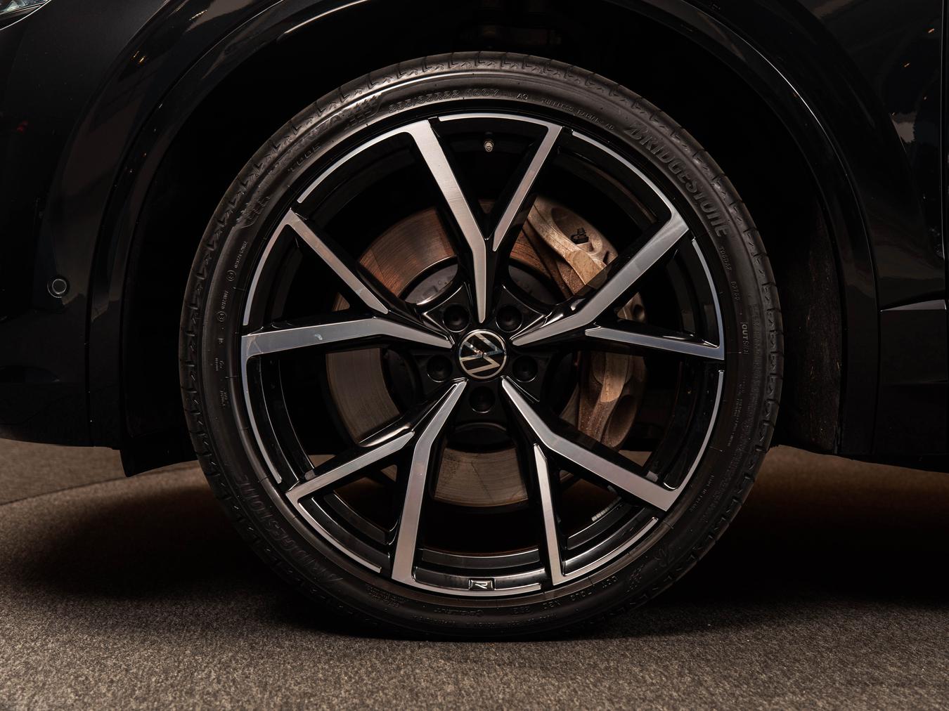 Volkswagen Touareg R eHybrid TSI 4MOTION