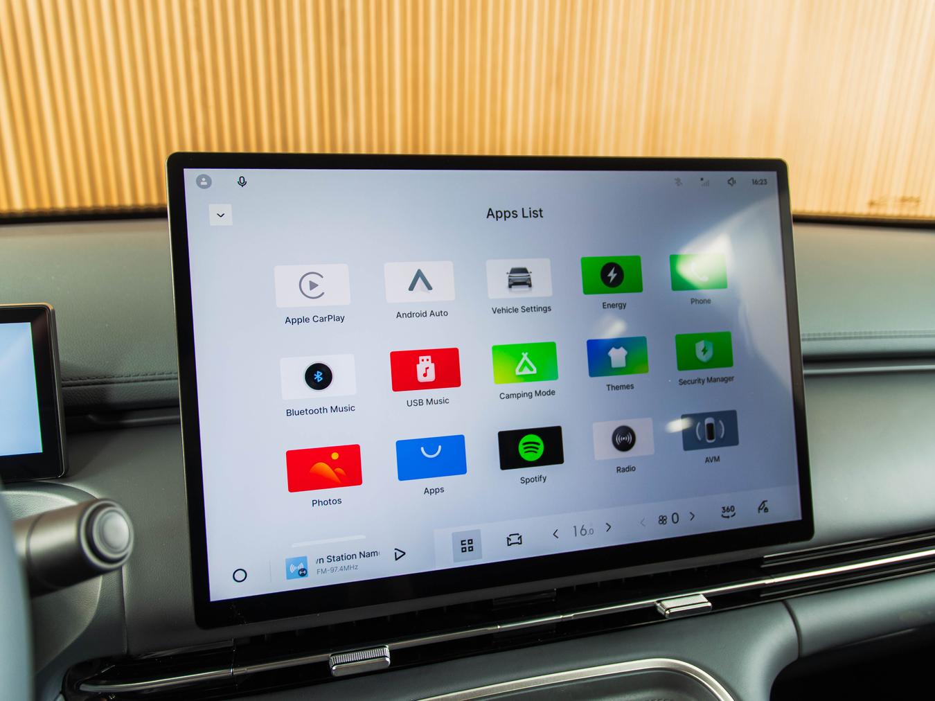 Geely Starray EM-i Pro