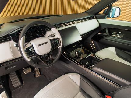 Land Rover Range Rover Sport P635 SV