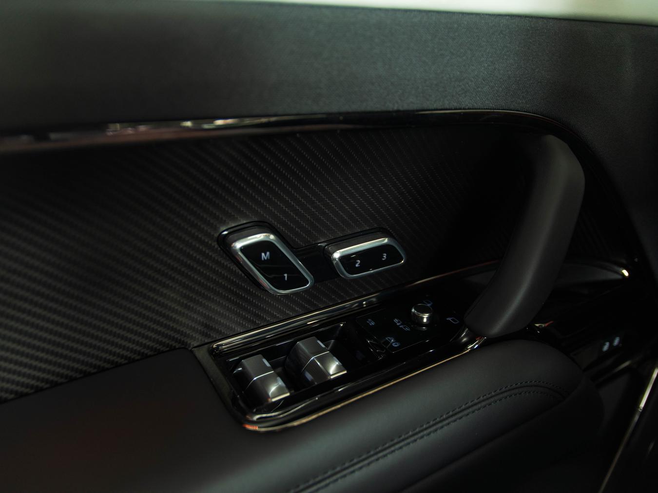 Land Rover Range Rover Sport P635 SV