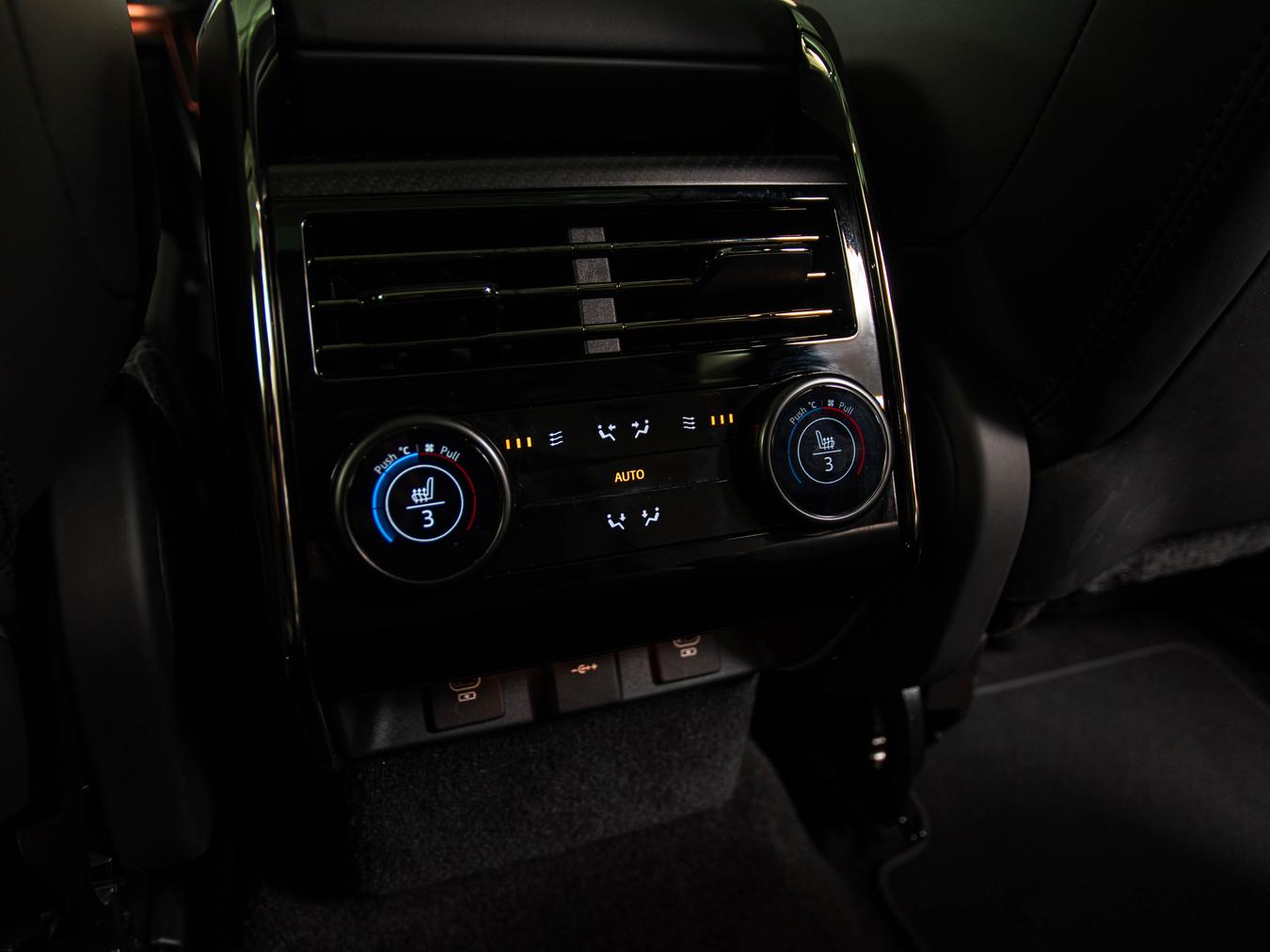 Land Rover Range Rover Sport P635 SV