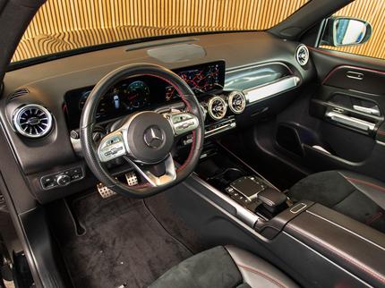 Mercedes-Benz GLB - 200 AMG Line