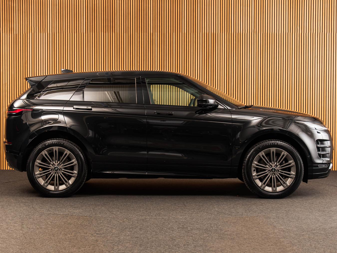 Land Rover Range Rover Evoque P270e Dynamic SE