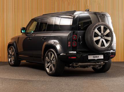 Land Rover Defender 110 X-Dynamic HSE P300e