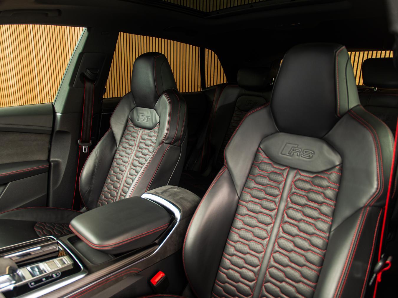 Audi RSQ8