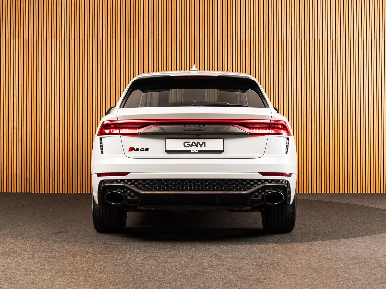 Audi RSQ8