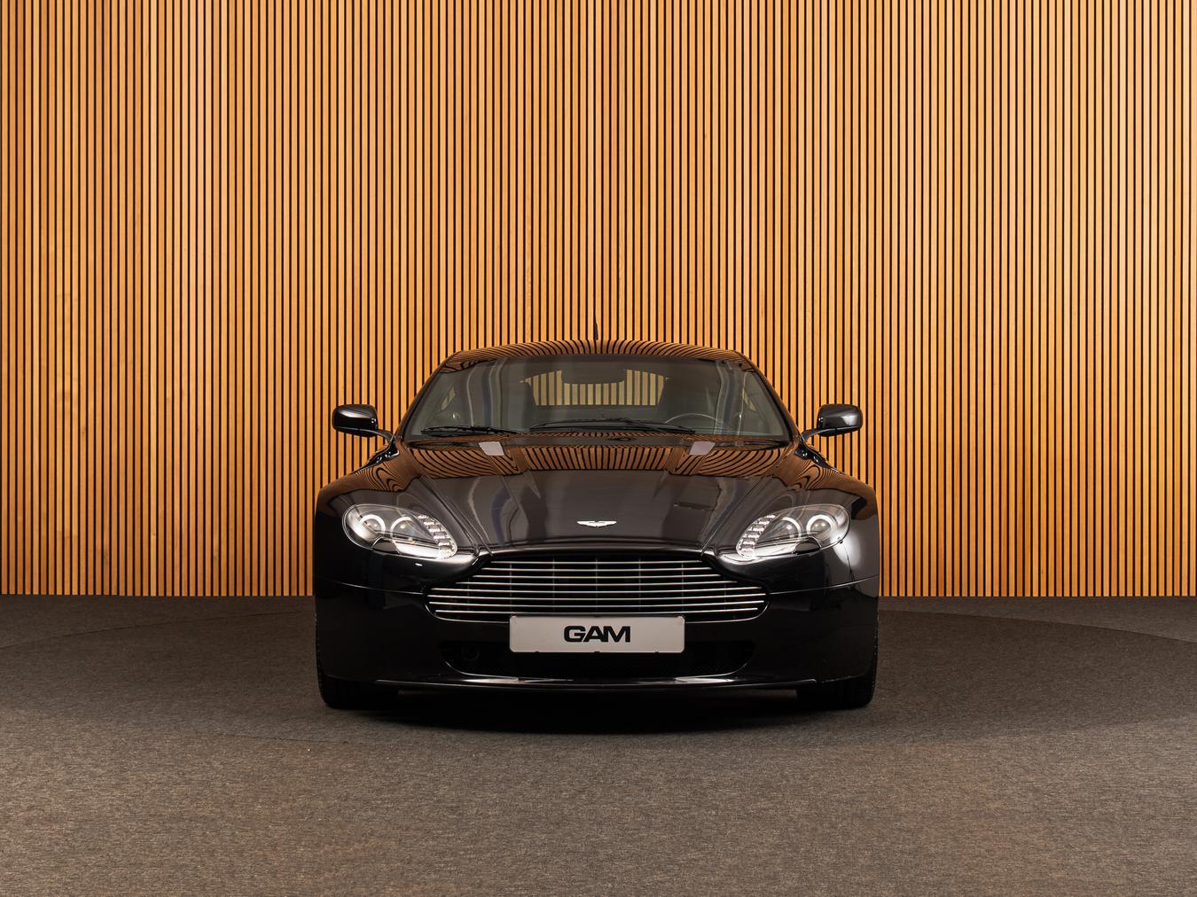 Aston Martin  V8 Vantage 4.3 V8