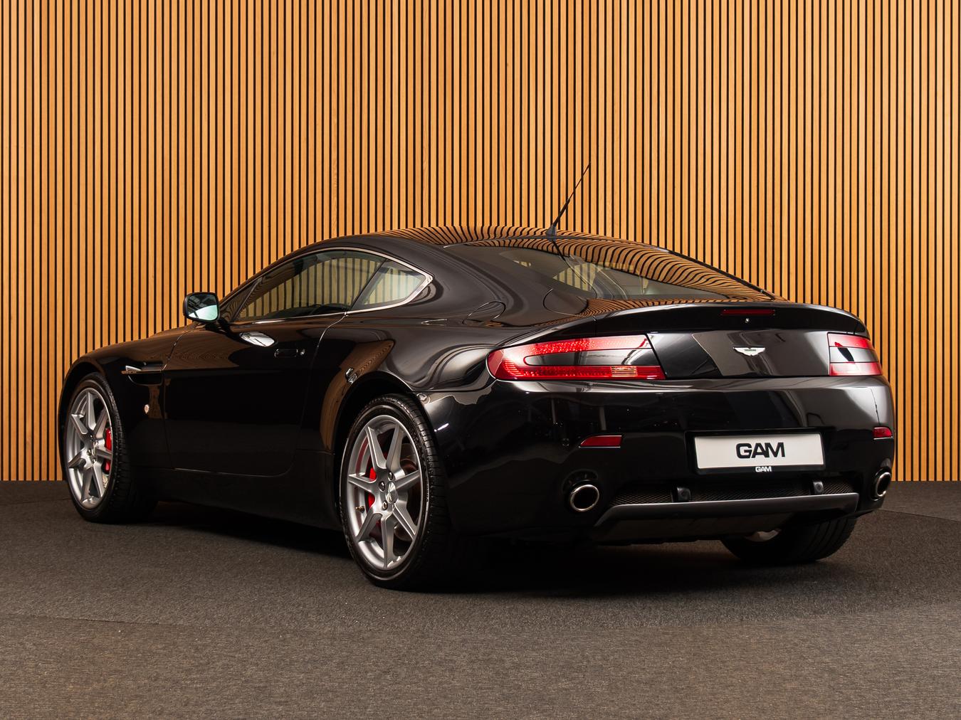 Aston Martin  V8 Vantage 4.3 V8