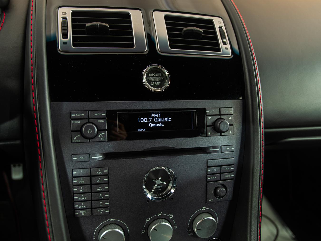 Aston Martin  V8 Vantage 4.3 V8