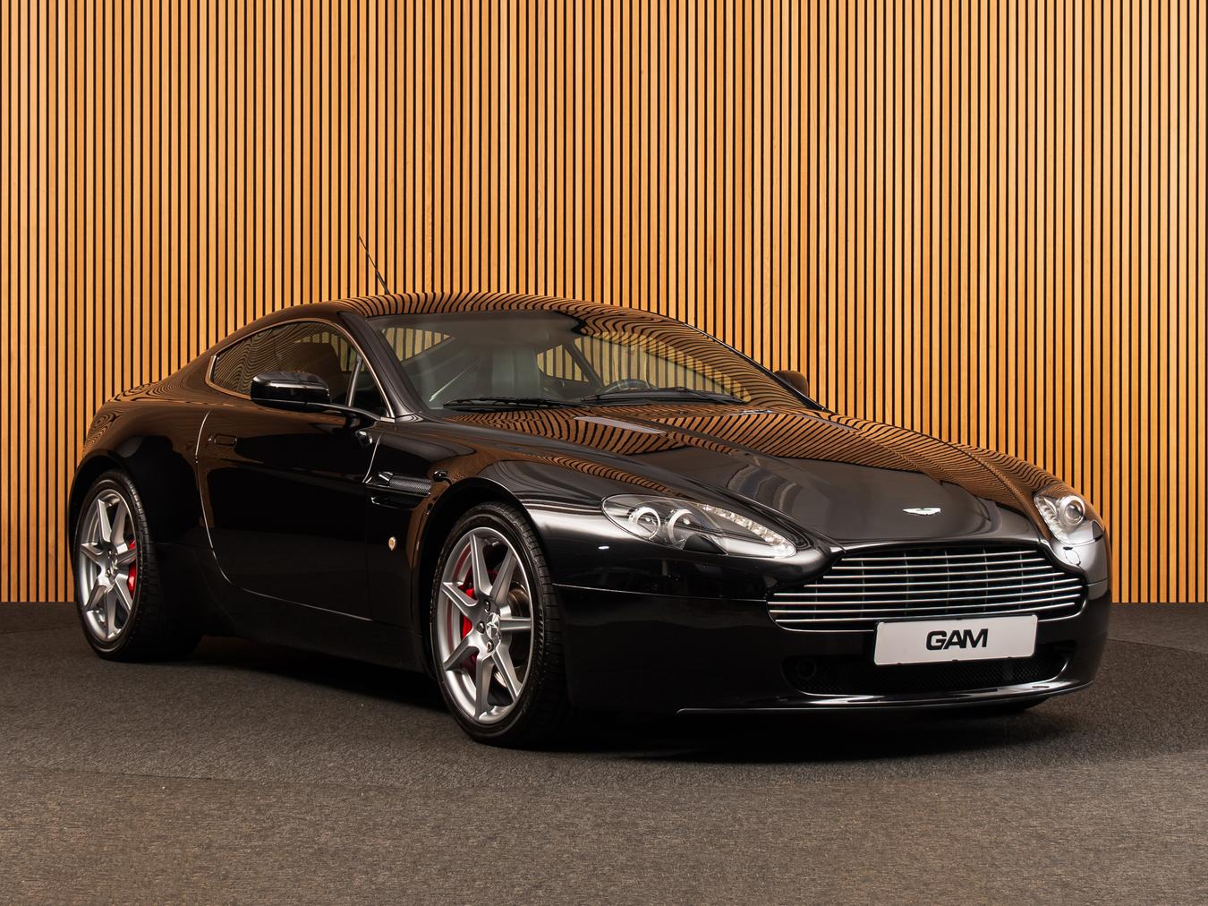 Aston Martin  V8 Vantage 4.3 V8