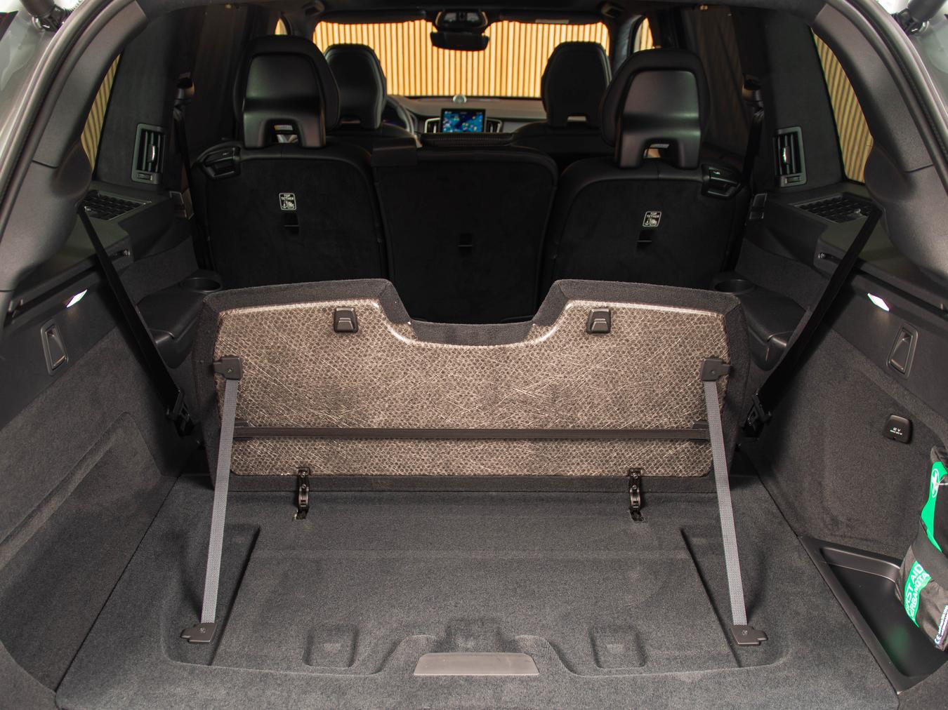 Volvo XC90 T8 Ultra Black Edition