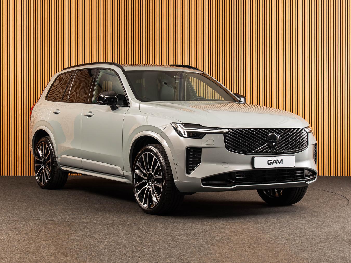 Volvo XC90 T8 Ultra Black Edition