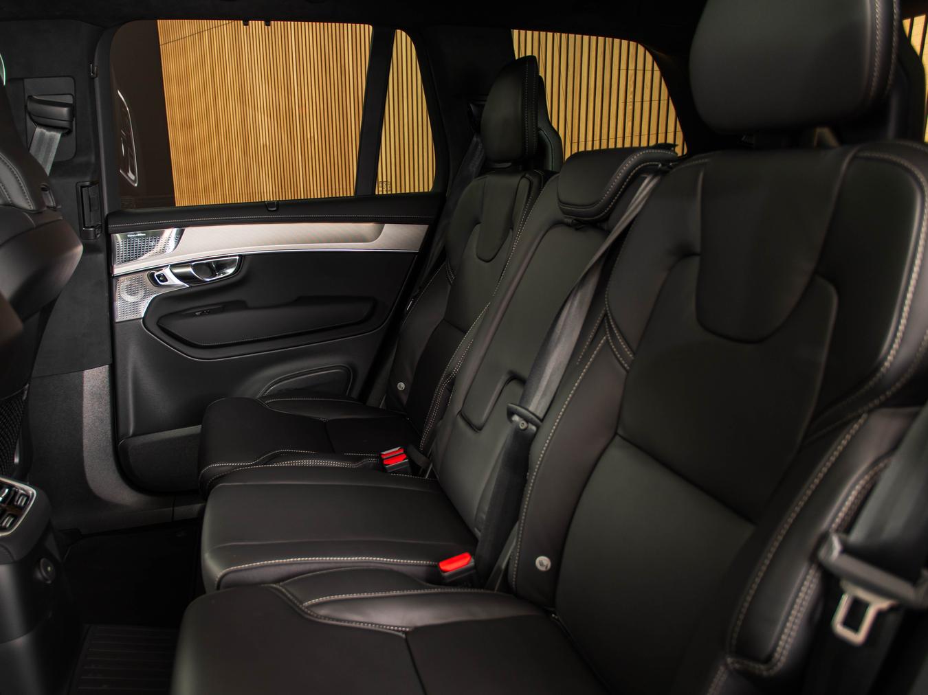 Volvo XC90 T8 Ultra Black Edition