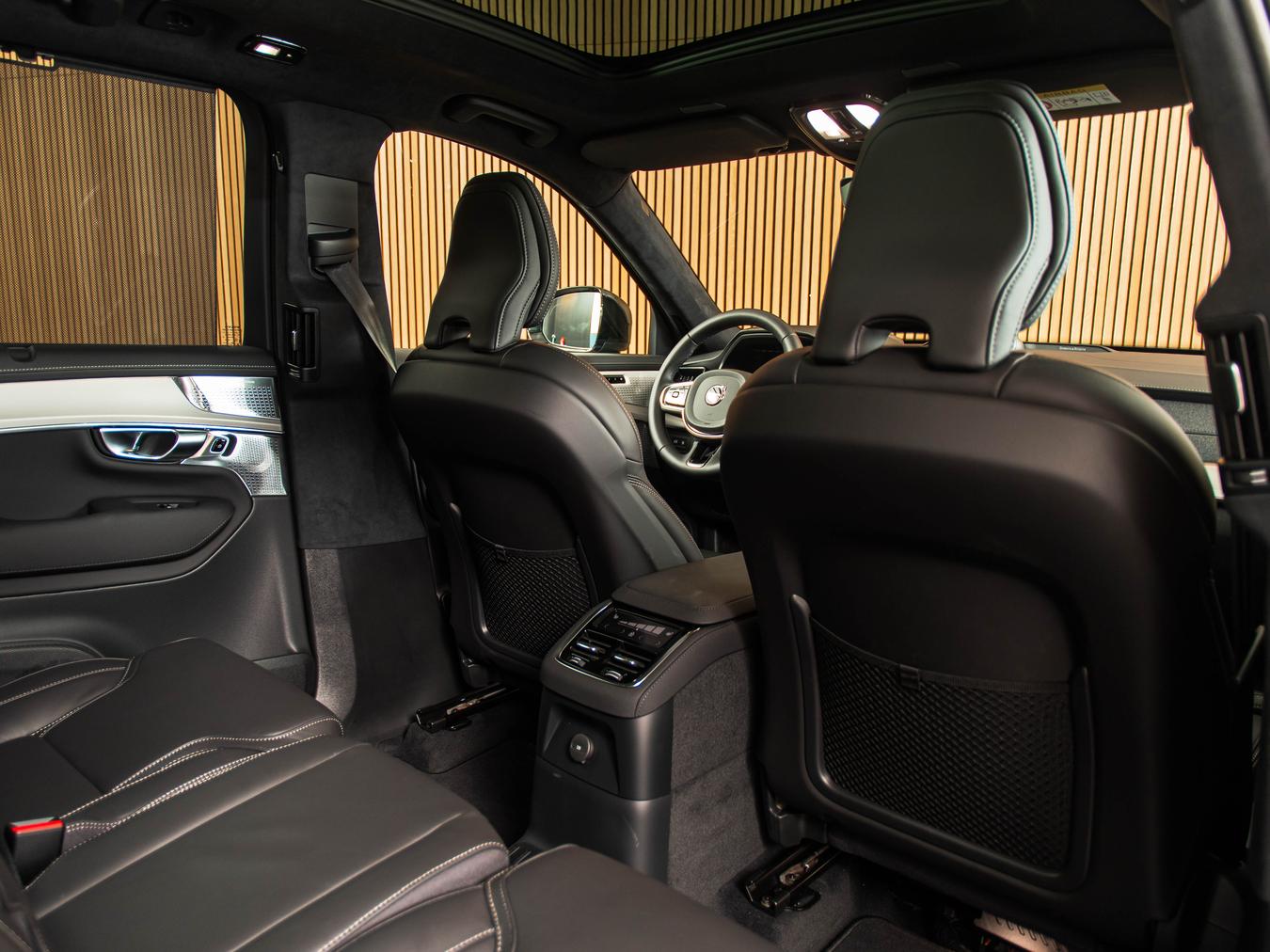Volvo XC90 T8 Ultra Black Edition