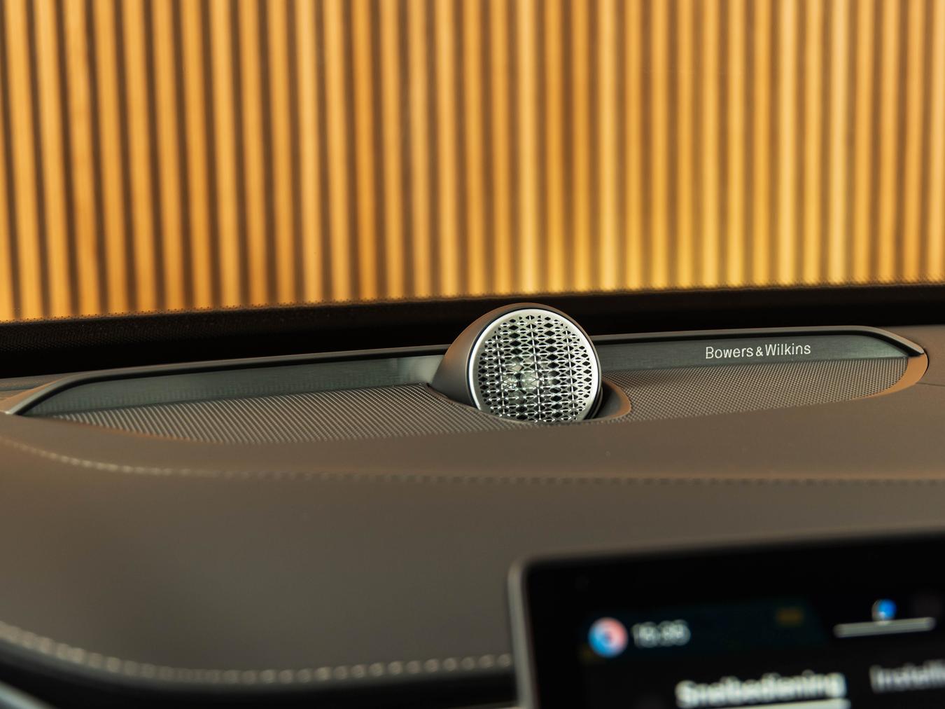 Volvo XC90 T8 Ultra Black Edition