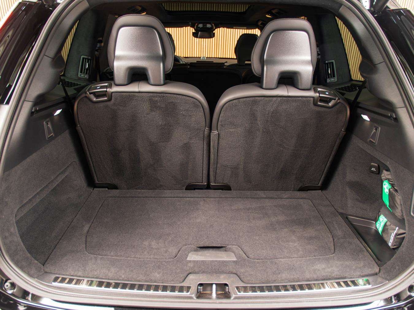Volvo XC90 T8 Ultra Black Edition