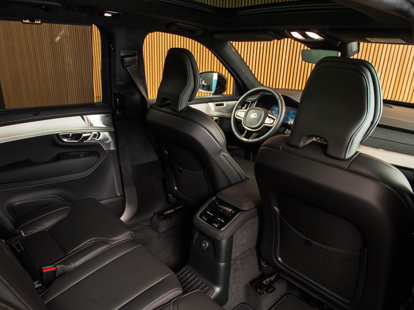 Volvo XC90 T8 Ultra Black Edition