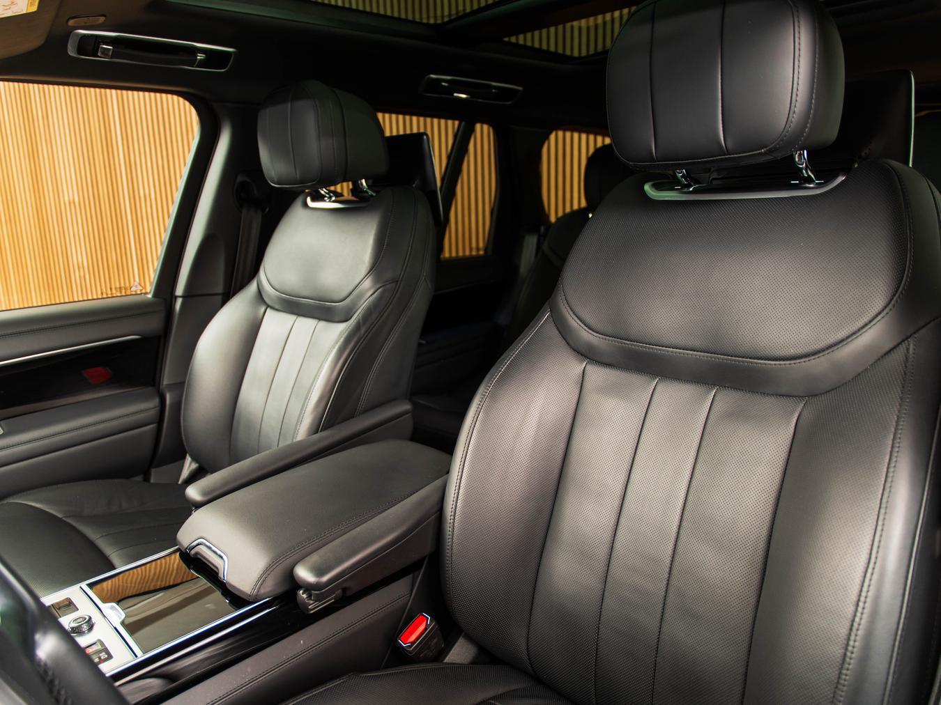 Land Rover Range Rover P510e Autobiography